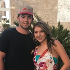 Meet your Posher, Mitzi